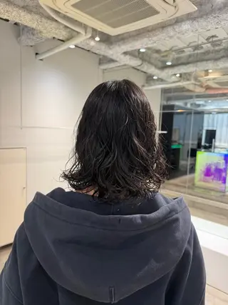 ミディアム AmiLi ANY/erinaのヘアスタイル