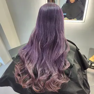 ロング カラー ツヤ髪✨縮毛矯正 ハイトーンカラーのヘアスタイル