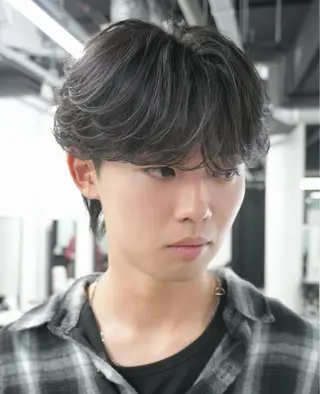 パーマ メンズ 岩佐 柚太のヘアスタイル