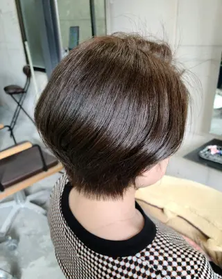 ショート カラー terra✂️川嶋 大輔のヘアスタイル