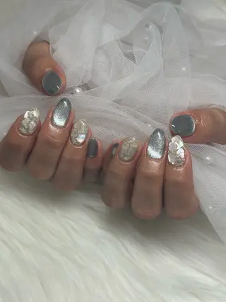 ネイル AOAQUA SHIORIのネイルデザイン