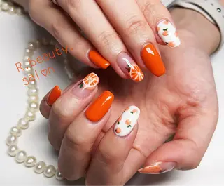 ネイル R.beauty サロンのネイルデザイン