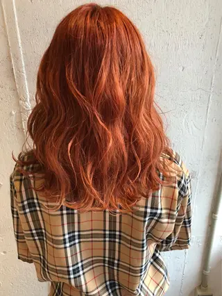 セミロング フジサキ ケンのヘアスタイル