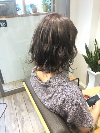 ショート カラー ヘアアレンジ 顔周りカット・相談 レイヤーも◎しずくのヘアスタイル