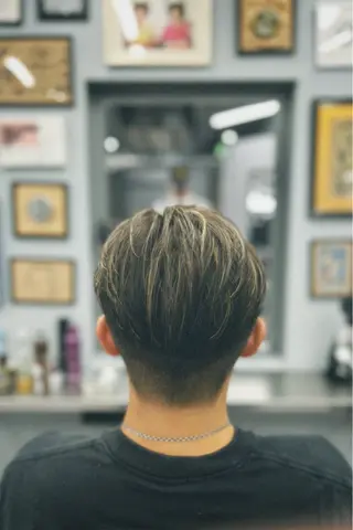 ショート カラー メンズ 池袋メンズパーマ フェード純平のヘアスタイル