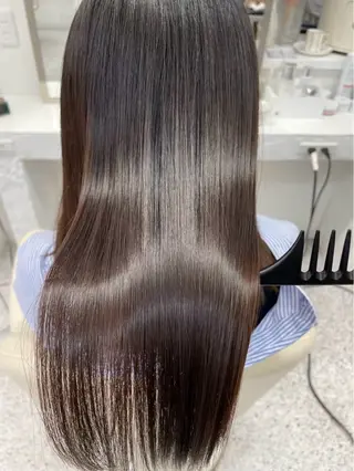 ロング LOMARLIE / 𝐂𝐇𝐈𝐊𝐀のヘアスタイル