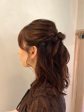 ミディアム ヘアアレンジ 小林 千紗のヘアスタイル