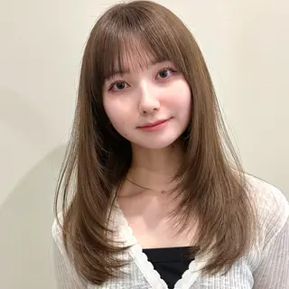 セミロング 🌹ハッシュカット、 レイヤー韓国ヘア🌹のヘアスタイル