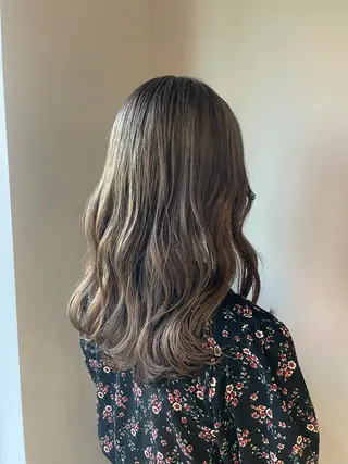 ミディアム カラー ブリーチ👩🦳/ ✂︎MANAMIのヘアスタイル