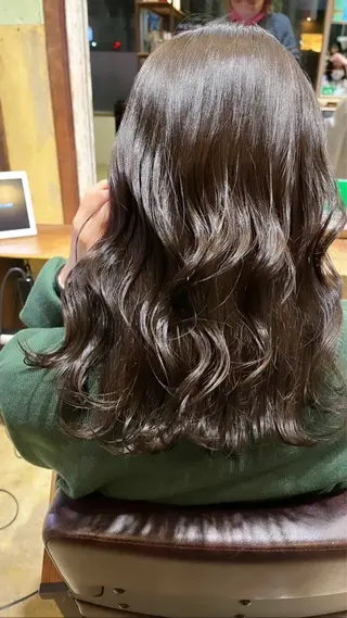 カラー 紅/透明感カラー /ハイトーン/カットのヘアスタイル