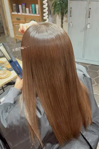 セミロング カラー ハイトーン💗ピンク 🛼ベージュ🍀のヘアスタイル