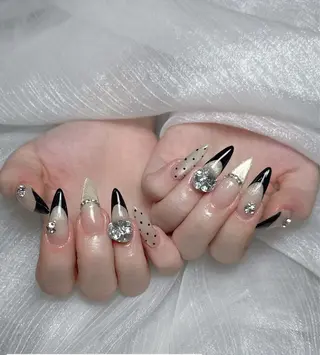 ネイル アニー ルナのネイルデザイン