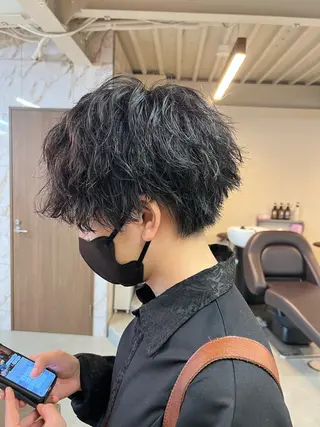 ショート パーマ メンズ 王子田 隼のヘアスタイル