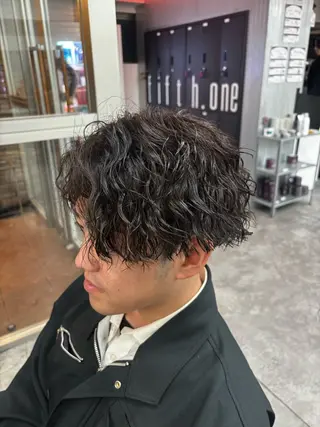 パーマ メンズ メンズ特化✨️ 韓国風パーマ🔥一八のヘアスタイル