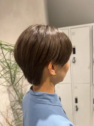 ショート カラー 透明感カラー✨艶髪 制作🌱山根あゆみのヘアスタイル