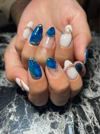 ミディアム ネイル ✴︎ Delightのネイルデザイン