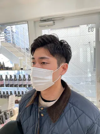 ショート ヘアアレンジ メンズ 艶髪✨寒色カラー✨ 翁長孝輔のヘアスタイル