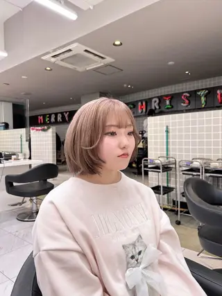 カラー 透明感ベージュ🤎 ナチュラルレイヤーのヘアスタイル