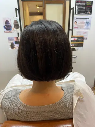ミディアム 横江 桃子のヘアスタイル