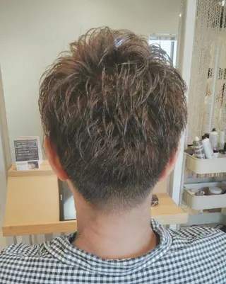 ショート カラー メンズ 酸性ストレート/ブリ ーチなしWカラー河本のヘアスタイル