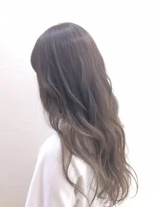 ロング カラー 加藤 憂のヘアスタイル