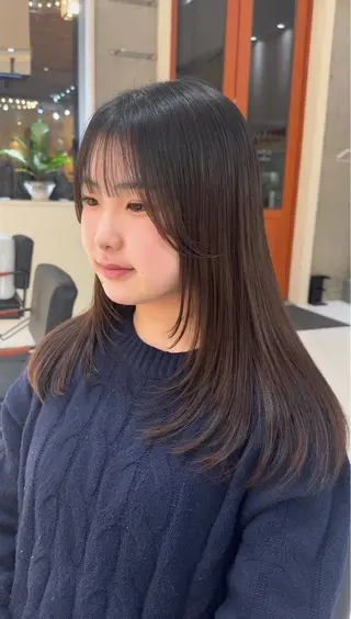 ミディアム 園田 奈津のヘアスタイル