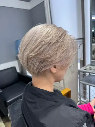 ショート カラー dao/ミルクティー /ブラウン/ブロンドのヘアスタイル