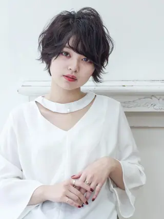 ショート ＨＩ ROのヘアスタイル