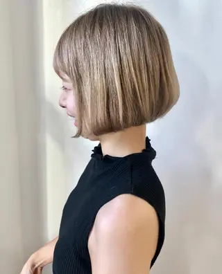 カラー 岩田 萌那のヘアスタイル