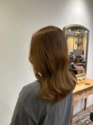 ミディアム 池澤 京華のヘアスタイル