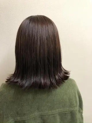 ミディアム ，comma momoka🪄のヘアスタイル