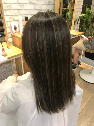 セミロング カラー 【髪質改善 艶髪】 布川 莉穂のヘアスタイル