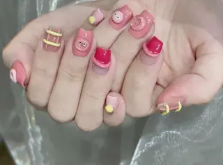 ネイル VIVIAN エイのネイルデザイン