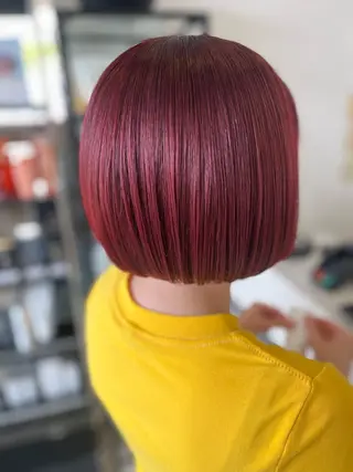 ショート カラー アトリエファゴ Noaのヘアスタイル