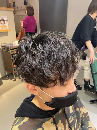 ショート パーマ メンズ 梅田茶屋町メンズ 専門美容師 山元一平のヘアスタイル