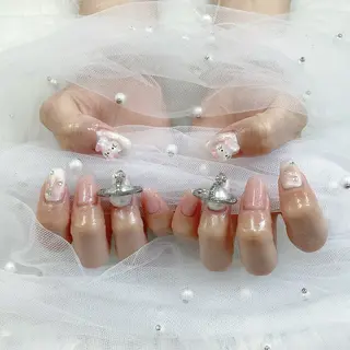 ネイル パーツ全部¥110 サロンミミのネイルデザイン