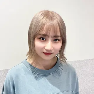 ショート カラー 🩵ブリーチカラー 🐈MIORI🩵のヘアスタイル