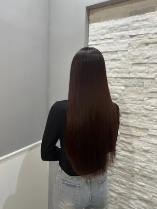 ミディアム miloc MOMOKAのヘアスタイル
