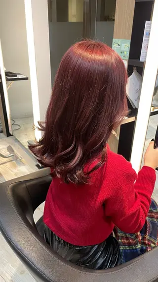 ミディアム カラー ブリーチ/髪質改善/ ハイトーン/暖色のヘアスタイル