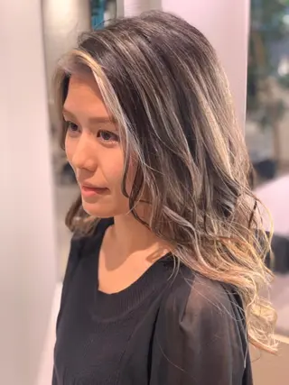 カラー 石井 潤のヘアスタイル