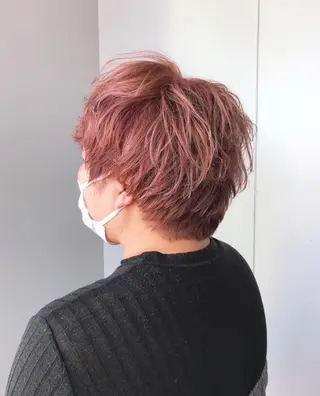 ショート カラー 松本 唯のヘアスタイル