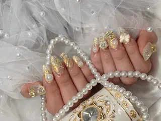 bijou nails 蓮のネイルデザイン