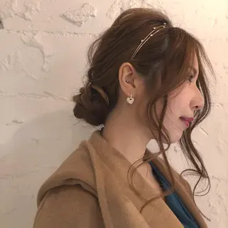 セミロング ヘアアレンジ ORIKA 美容室のヘアスタイル