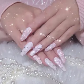 ネイル HAPPINAS🎀  れん🖤痛ネイルのネイルデザイン