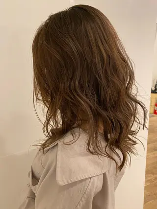 ミディアム 伊藤 光成のヘアスタイル