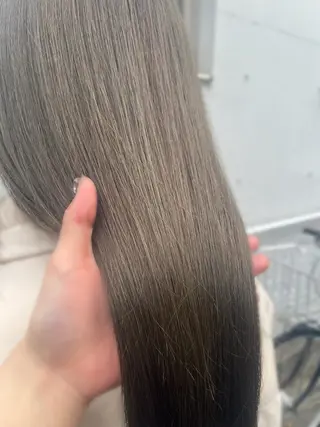ロング カラー saaya💙 ブリーチなしカラーのヘアスタイル
