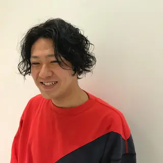 ショート パーマ メンズ 鳥越 一希のヘアスタイル