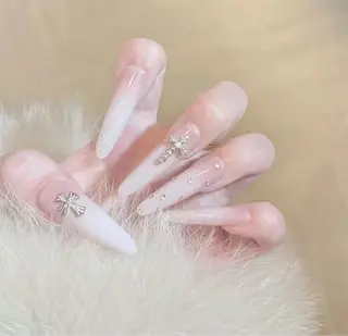 カラー AIN Nailのネイルデザイン