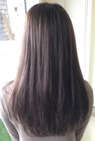 ロング カラー mu ku.のヘアスタイル