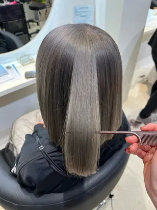 カラー 💙村岡 春陽💙のヘアスタイル